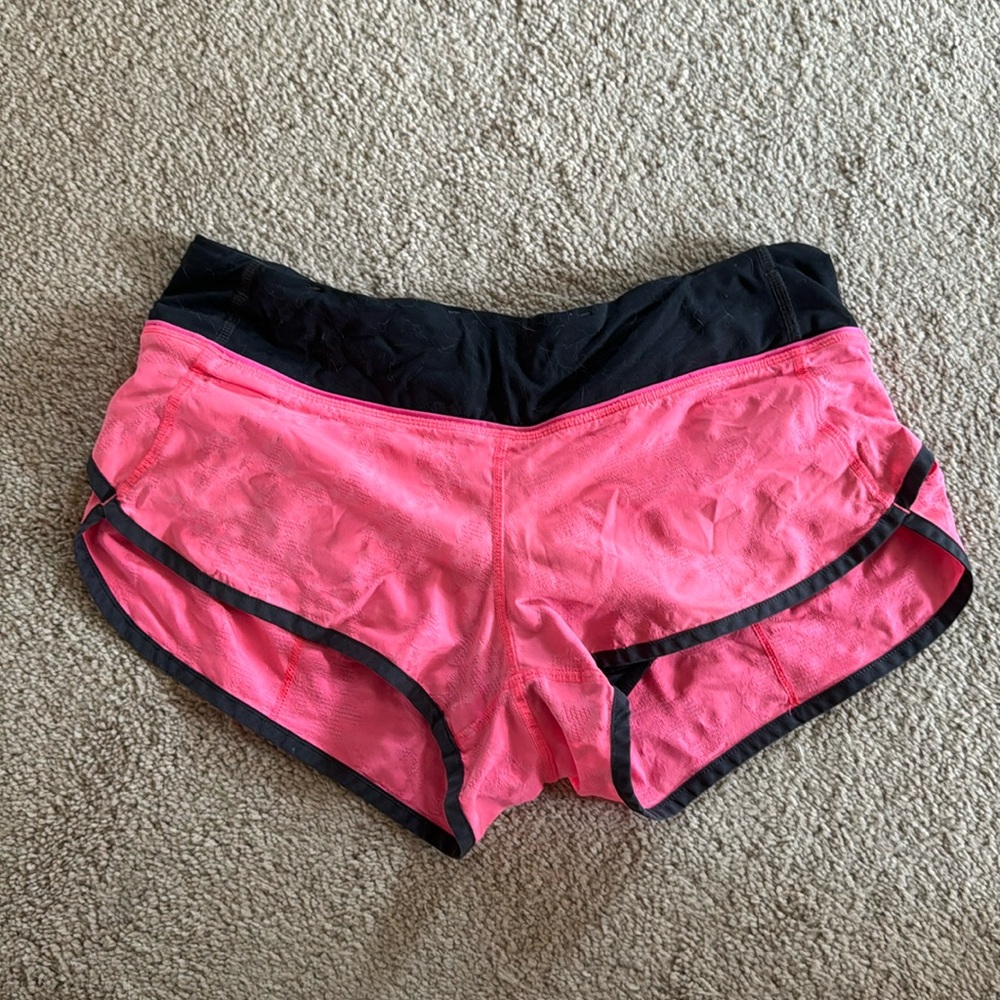 LULULEMON HOTTY HOT SHORTS